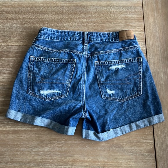American Eagle cuffed jean short size 0 medium washed - Picture 2 of 3